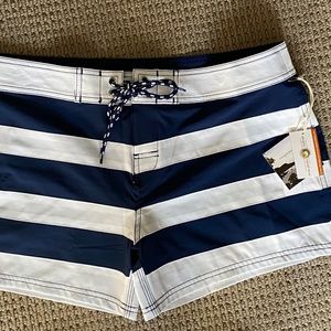 NWT Greenlines Women's Board shorts